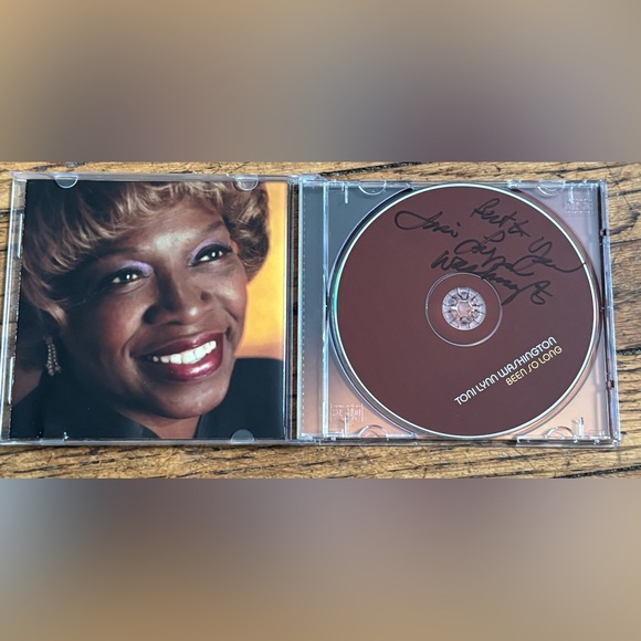 Toni Lynn Washington Been So Long Signed Autographed CD - Picture 2 of 4